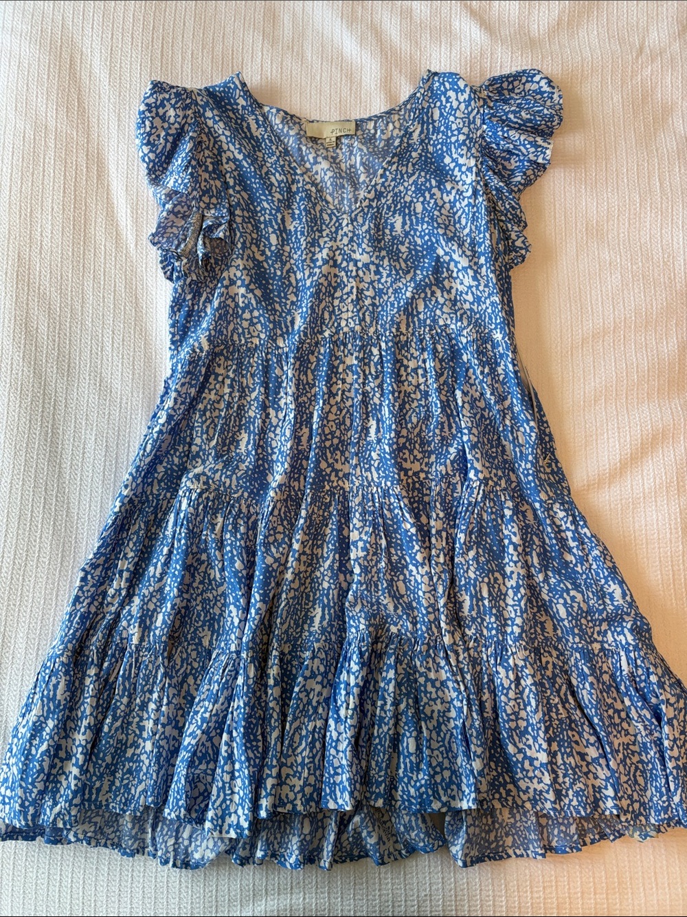 Cinch Blue and White Floral Ruffle Sleeve Mini Dress